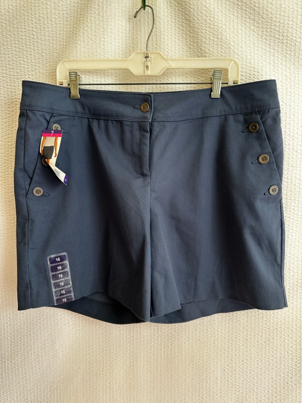 Isaac Mizrahi Indigo Blue Tailored Stretch Shorts Women’s Size 16 NWT Cotton